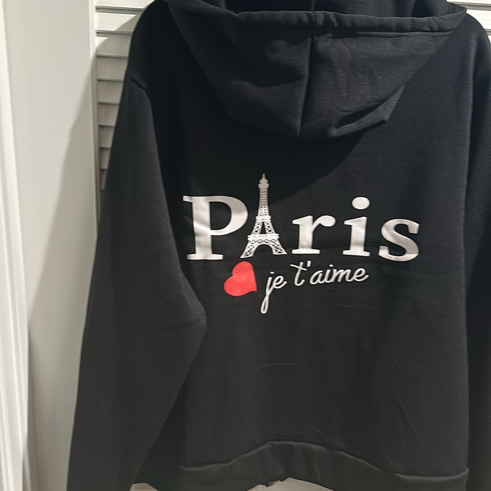 R A G Paris Je t’aime Black Sweats with Hoodie and Zip down front. Size 3X